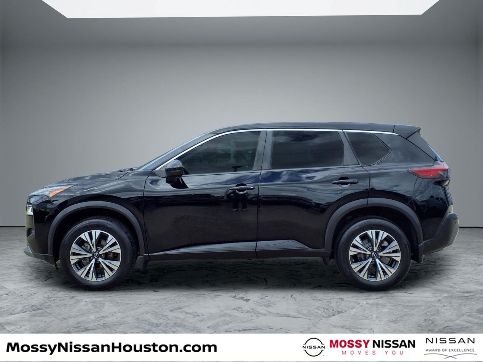 Used 2022 Nissan Rogue SV FWD image 5