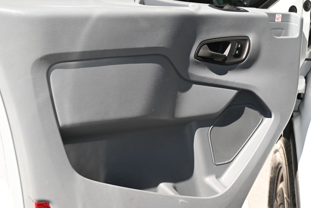 Used 2019 Ford Transit 250 148 Medium Roof RWD image 13