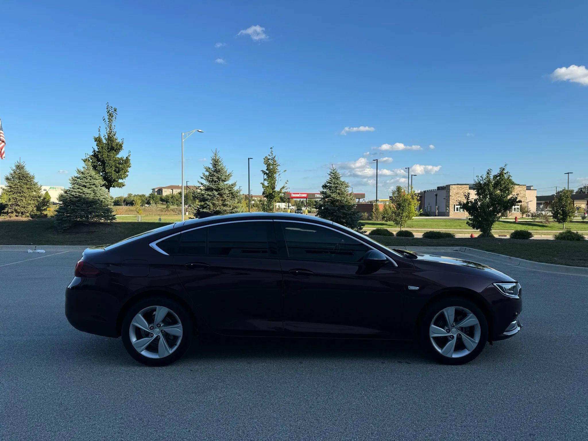 Used 2018 Buick Regal Preferred w/ Sights and Sounds Package image 4