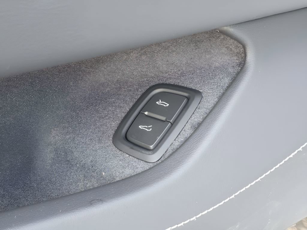 New 2026 Chevrolet Corvette Stingray Preferred Cpe w/ Z51 Performance Package image 23