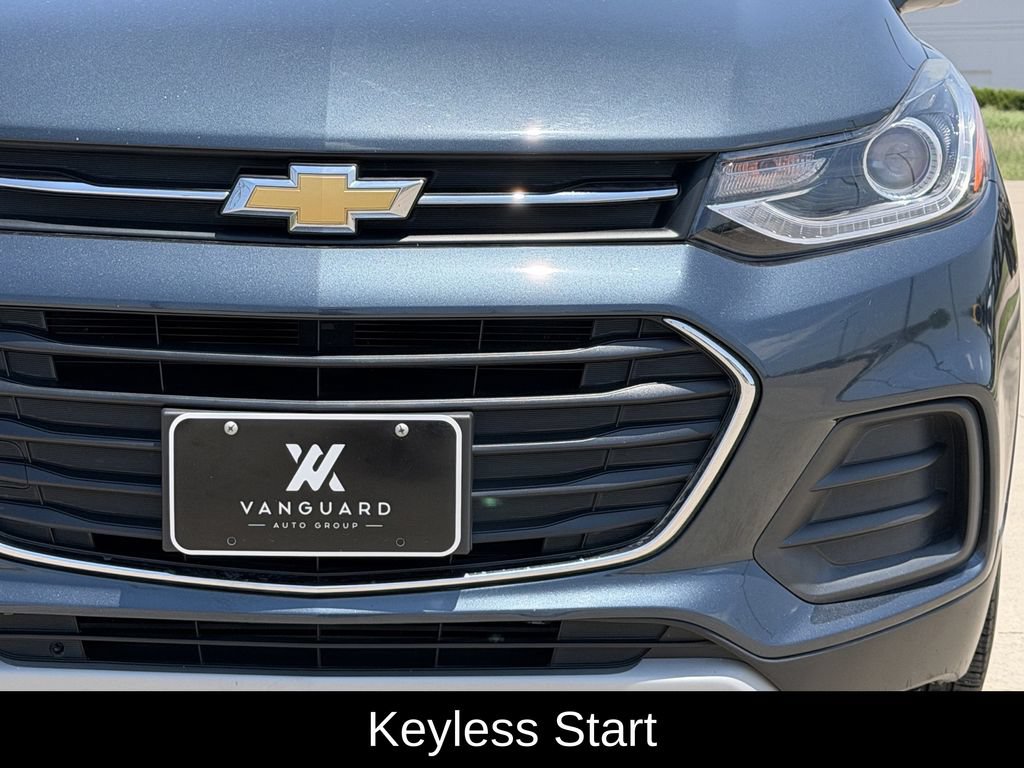 Used 2021 Chevrolet Trax LT w/ LT Convenience Package FWD image 4