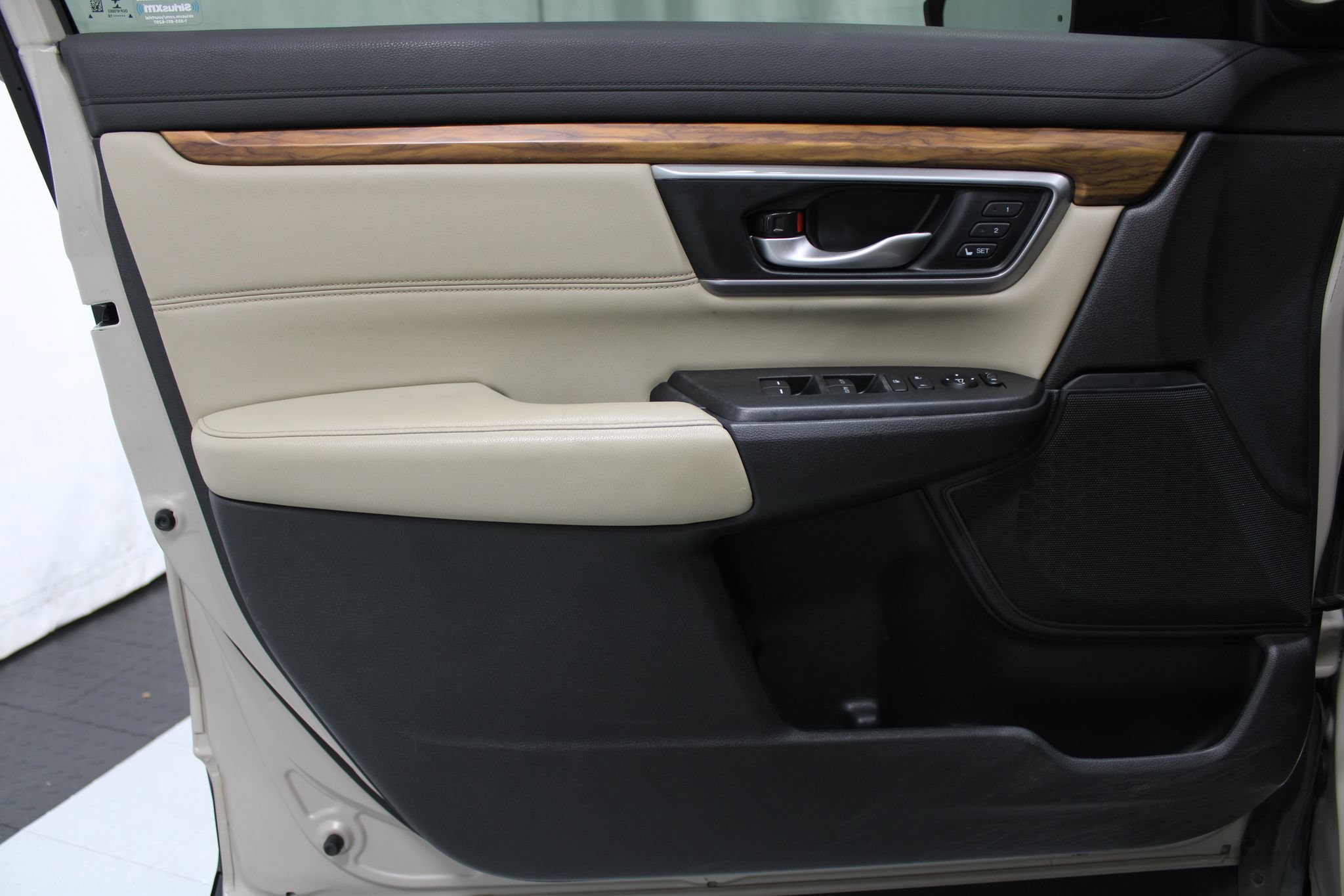 Used 2018 Honda CR-V EX-L image 11