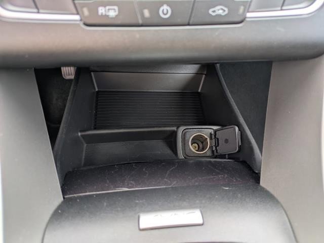 Used 2016 Ford Fusion SE w/ Equipment Group 202A AWD/4WD image 12