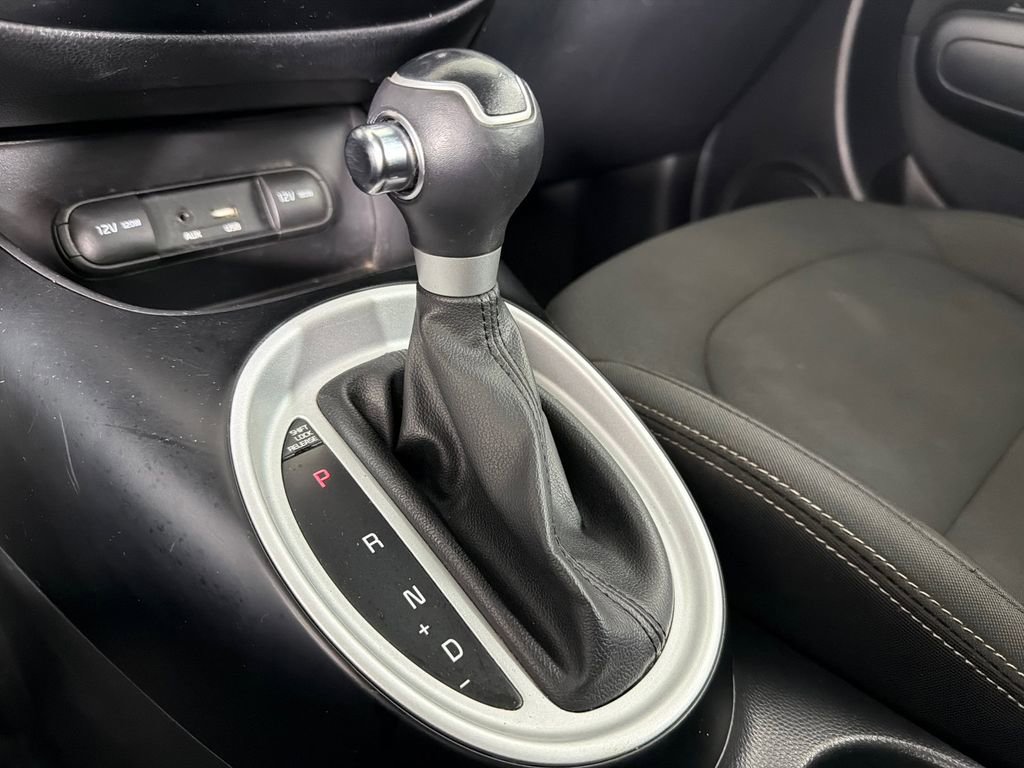 Used 2016 Kia Soul image 29