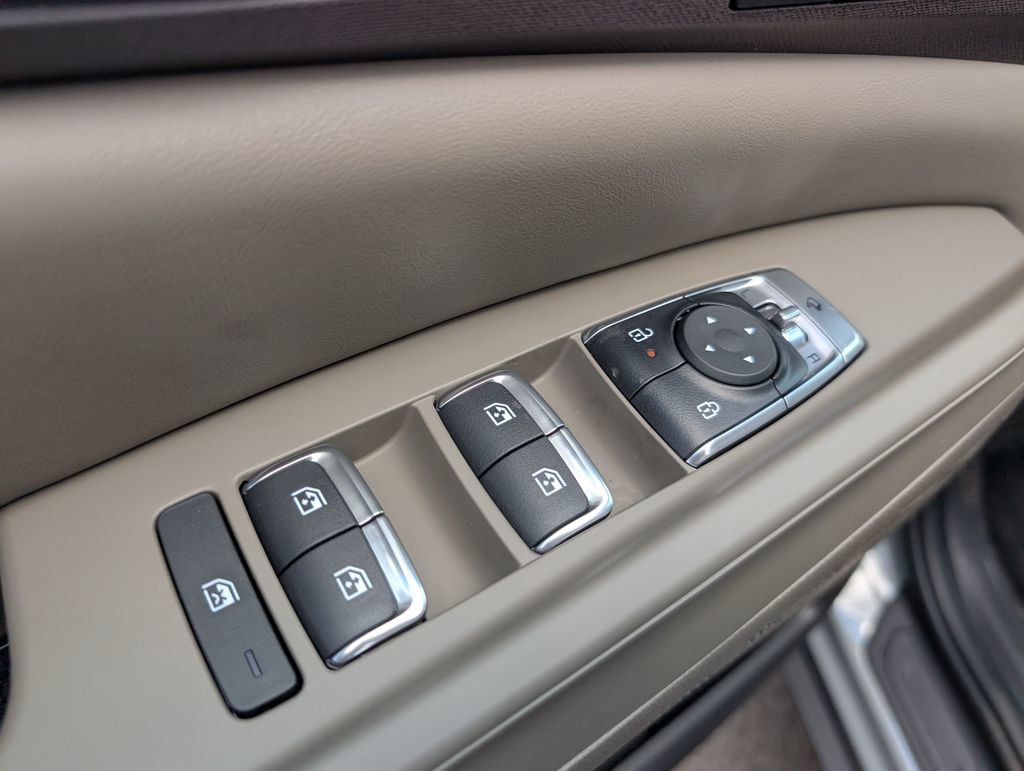 New 2026 Kia Carnival EX FWD image 13