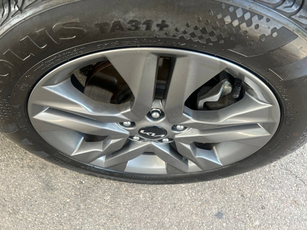 Certified 2023 Kia Seltos S w/ Navigation Package AWD/4WD image 40