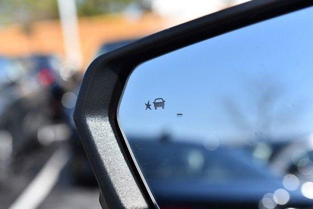 Used 2021 Chevrolet Equinox LT image 11