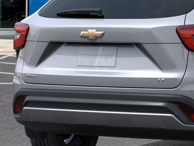 New 2026 Chevrolet Trax LT w/ Driver Confidence Package FWD image 14