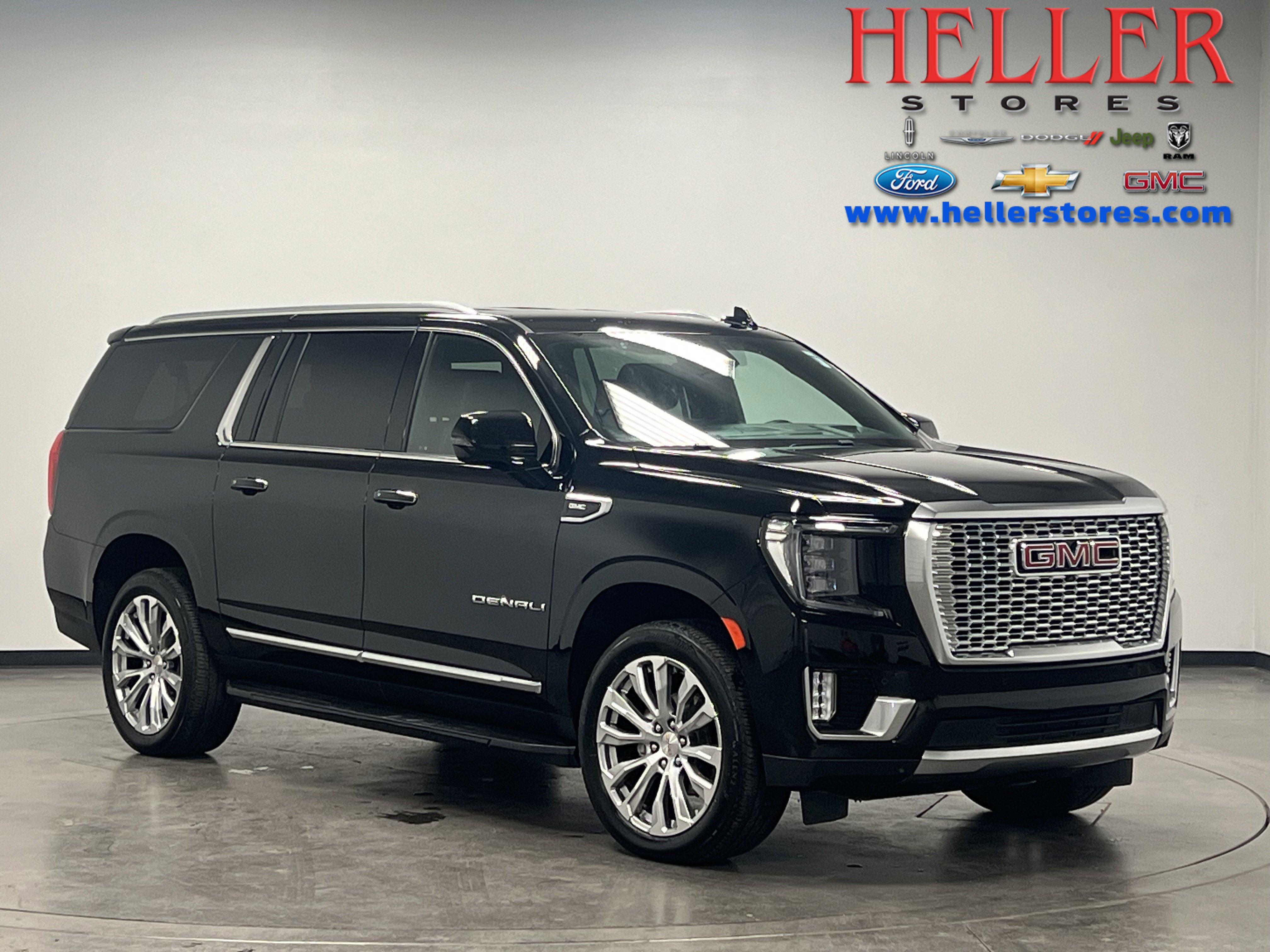 Used 2024 GMC Yukon XL Denali image 1