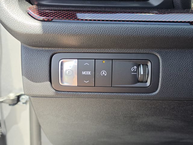 New 2026 Chevrolet Traverse RS w/ LPO, Floor Liner Package FWD image 33