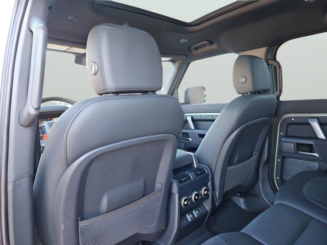 Certified 2023 Land Rover Defender 110 X-Dynamic SE image 19