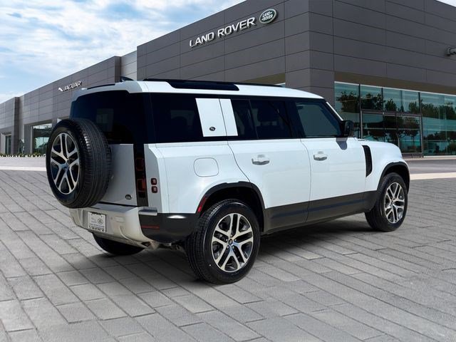 Used 2023 Land Rover Defender 110 SE image 5