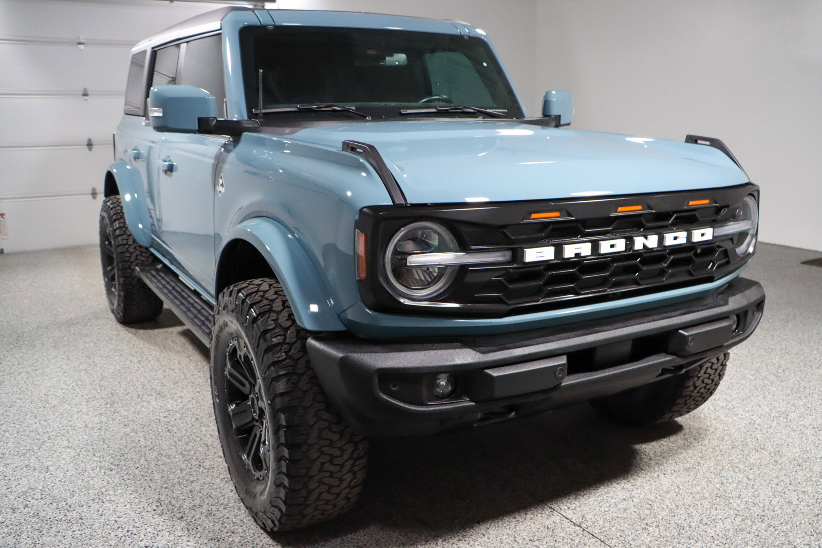 Used 2022 Ford Bronco Outer Banks image 5