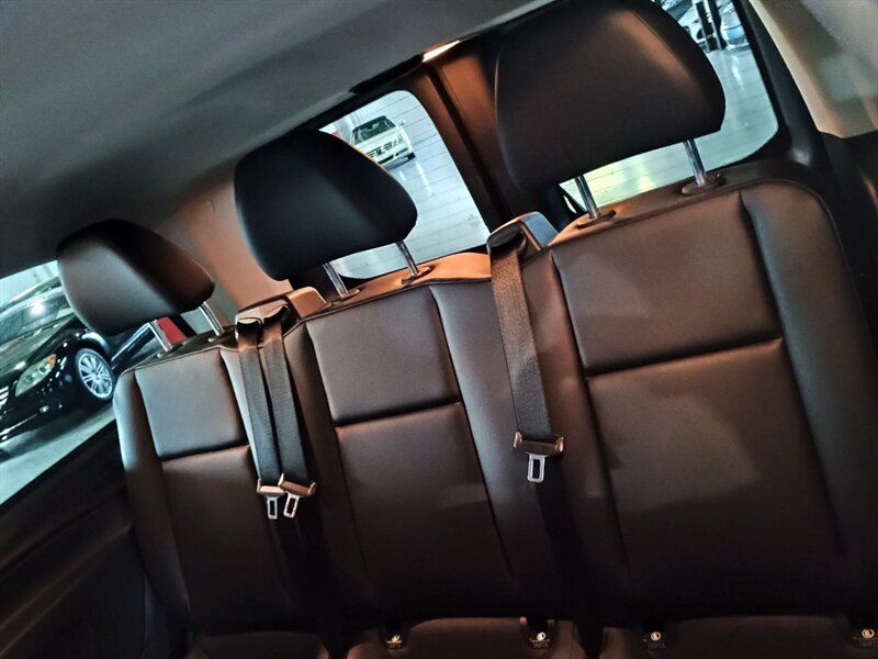 Used 2020 Mercedes-Benz Metris Passenger image 33