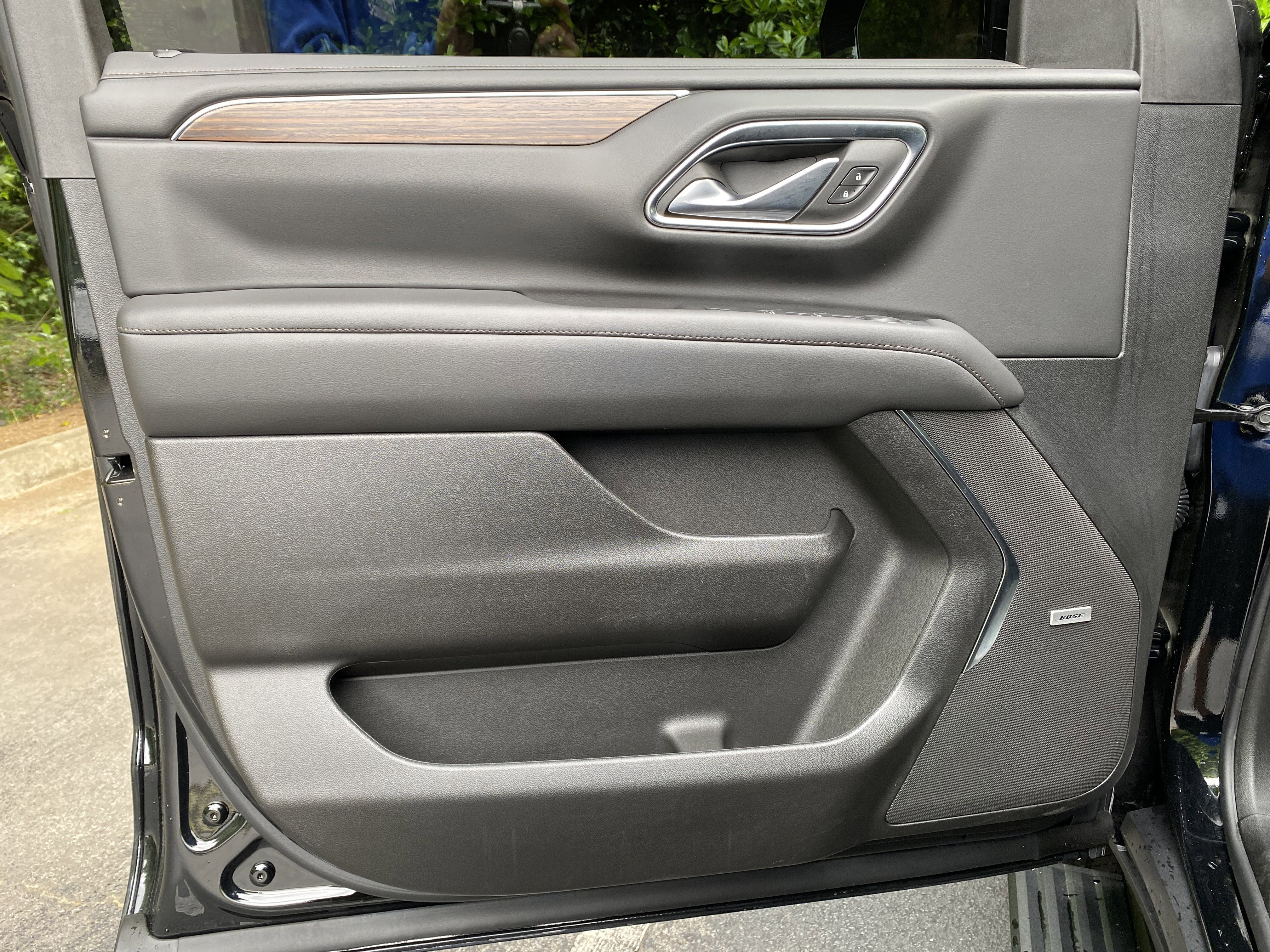 Used 2024 Chevrolet Tahoe High Country AWD/4WD image 15