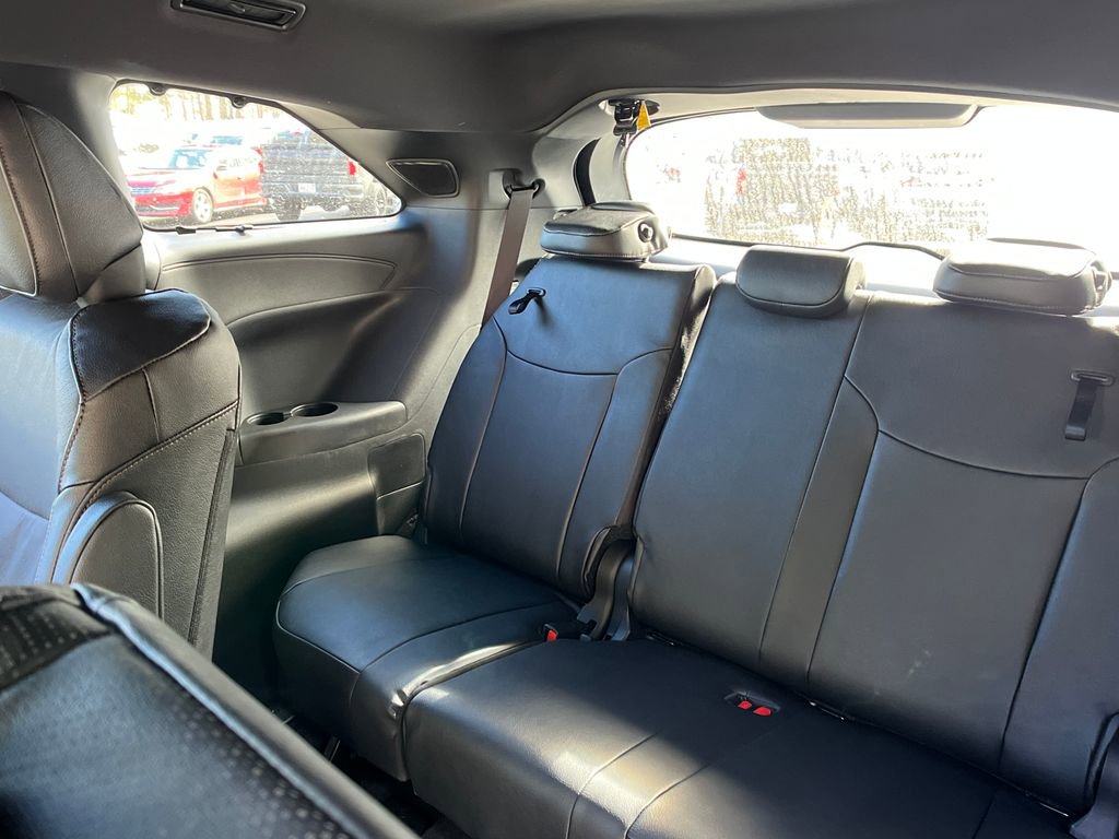 New 2026 Toyota Sienna Platinum image 24