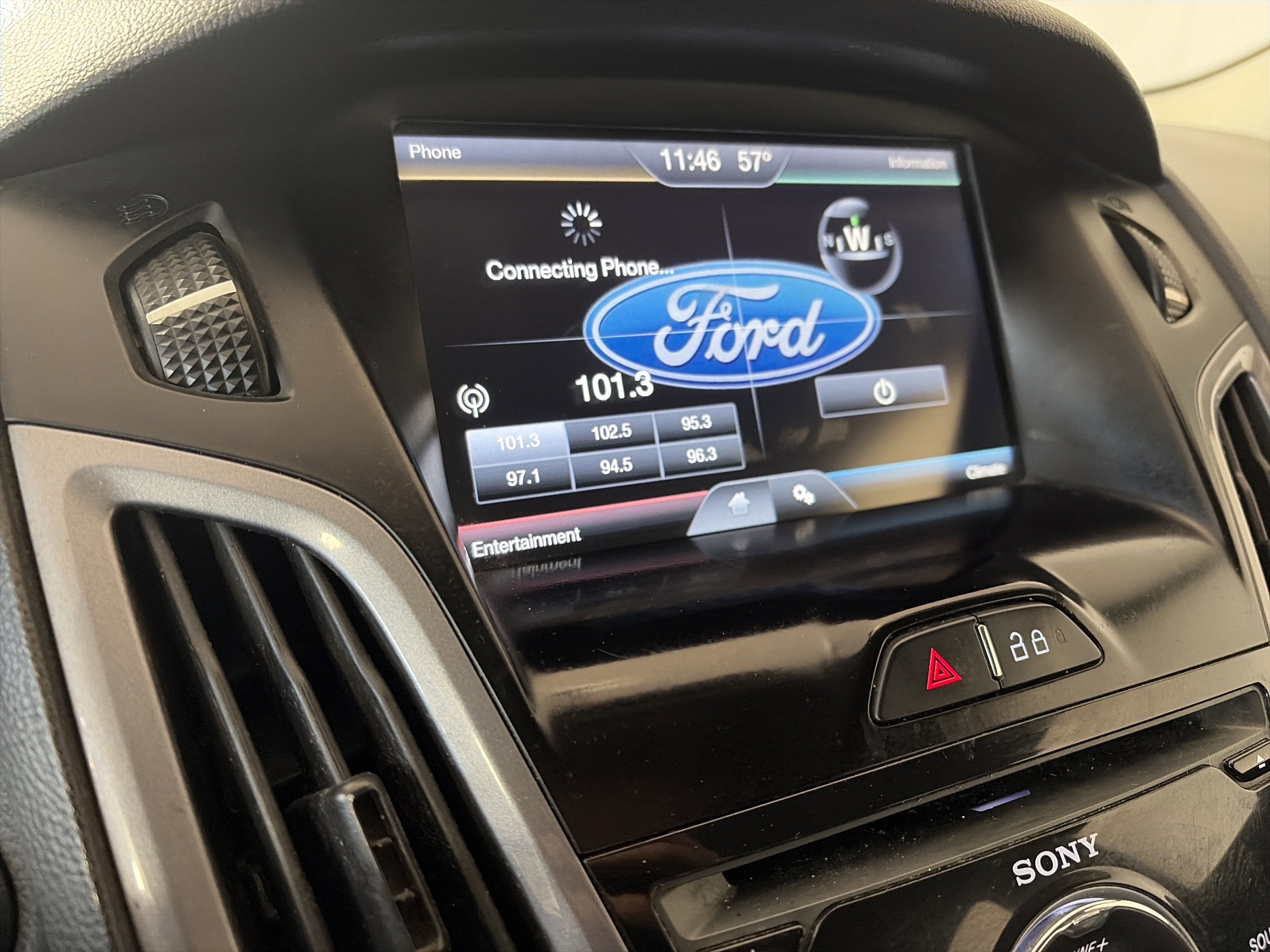 Used 2014 Ford Focus Titanium image 20