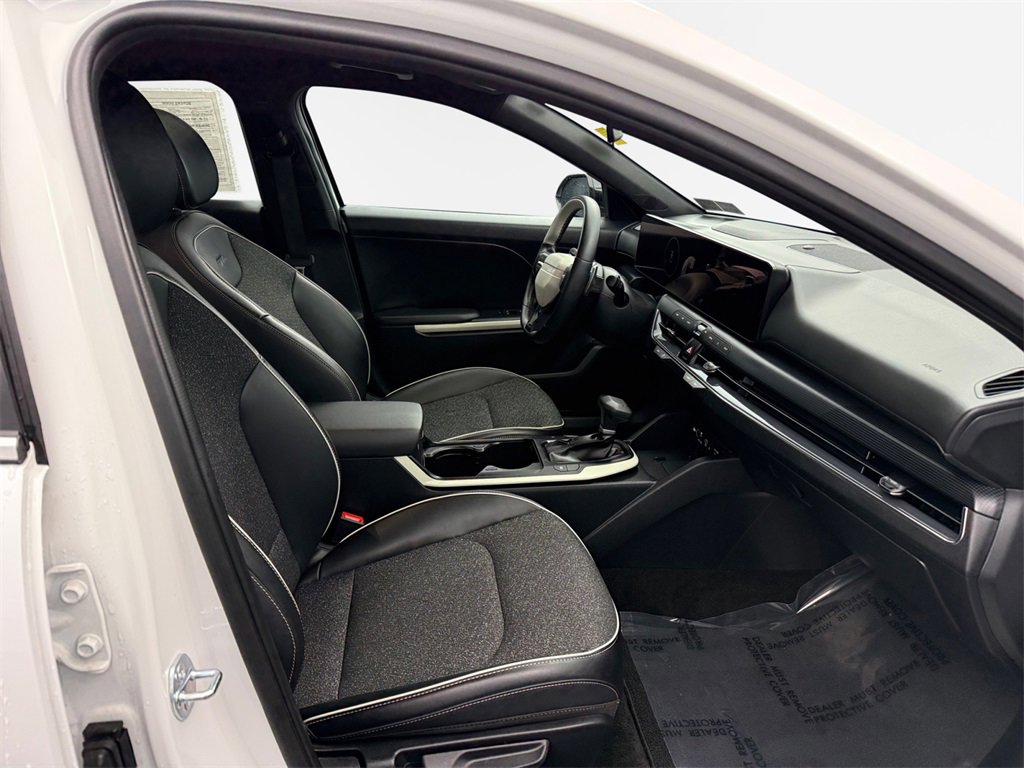 Used 2025 Kia K4 GT-Line image 25