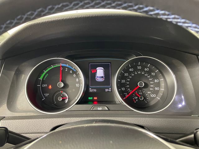 Used 2019 Volkswagen e-Golf SE w/ Driver Assistance Package image 5