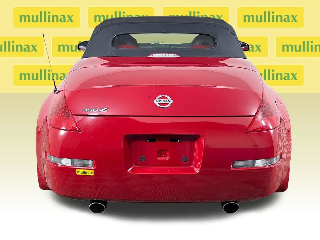 Used 2006 Nissan 350Z Enthusiast w/ (S02) Side Air Bags Pkg RWD image 38