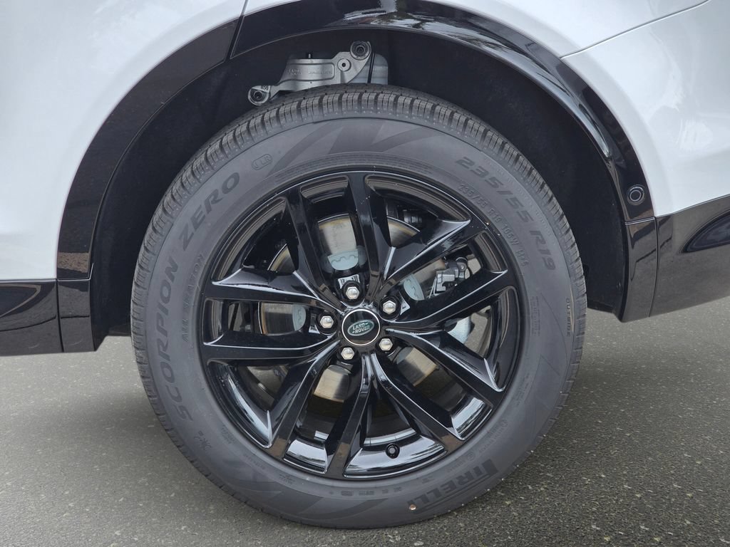 New 2026 Land Rover Discovery Sport Landmark AWD/4WD image 34