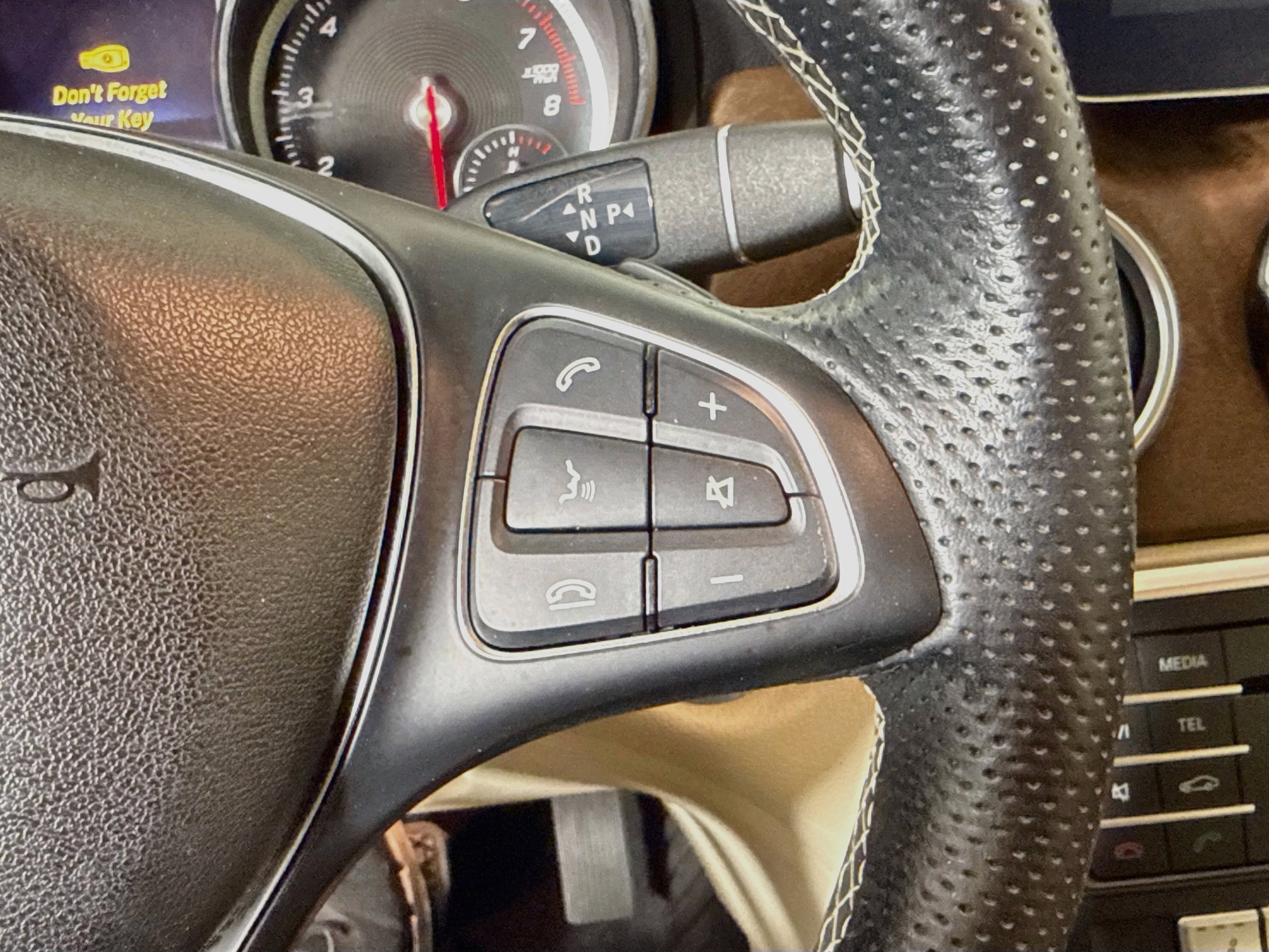 Used 2019 Mercedes-Benz GLA 250 w/ Convenience Package image 15