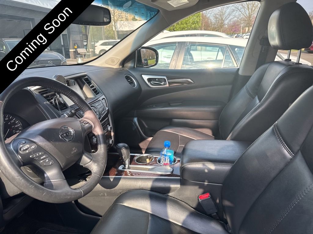 Used 2014 Nissan Pathfinder SL w/ SL Tech Package image 16