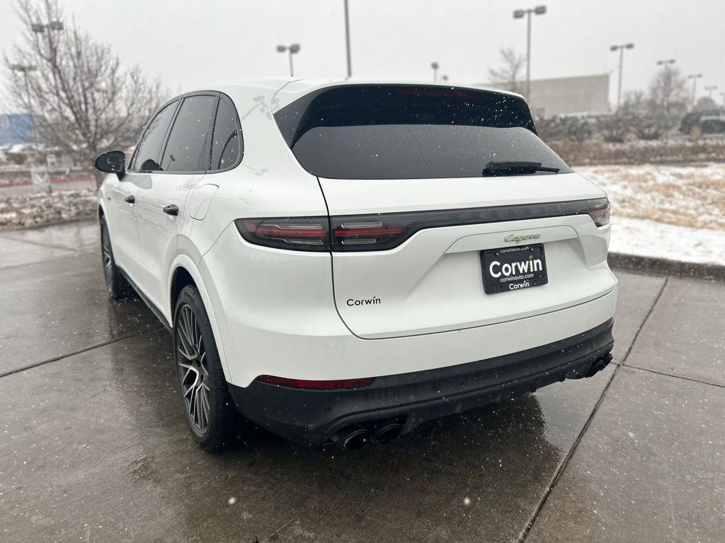 Used 2021 Porsche Cayenne E-Hybrid image 5