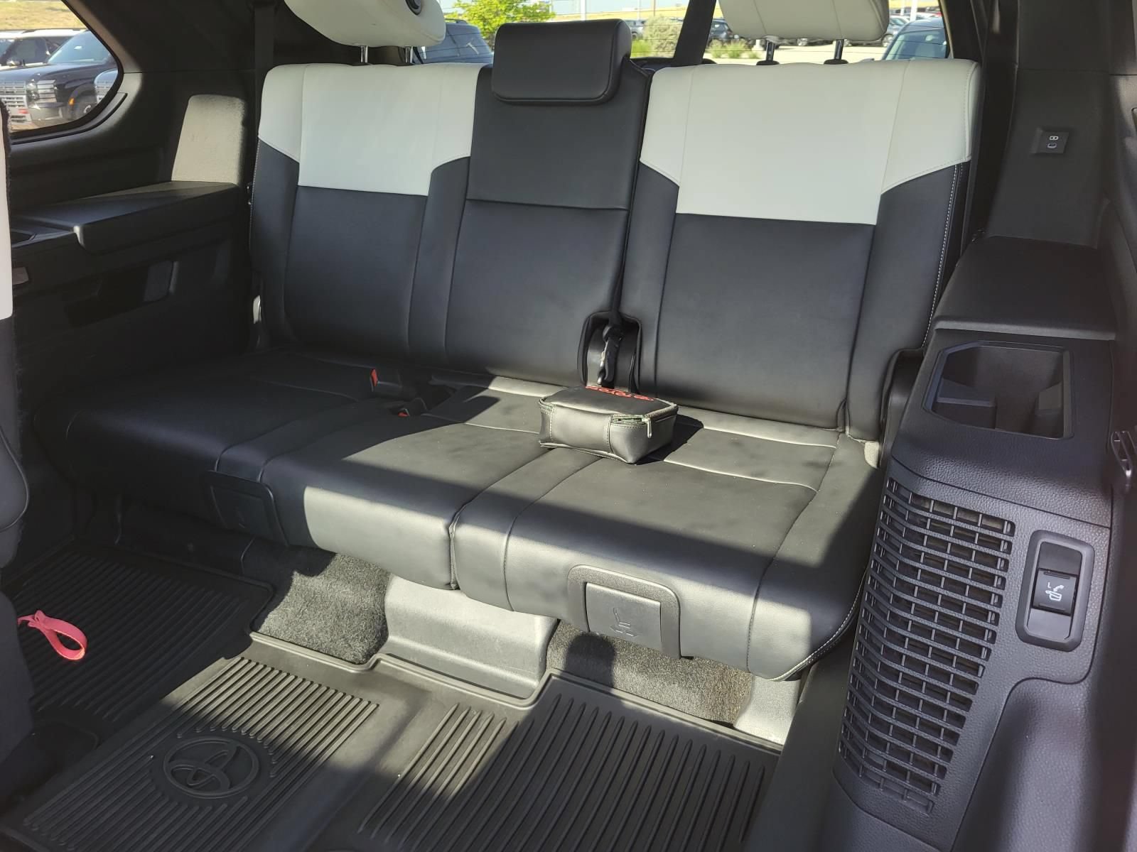 Used 2023 Toyota Sequoia Capstone AWD/4WD image 16