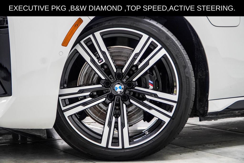 Used 2025 BMW 750e xDrive w/ Executive Package AWD/4WD image 6