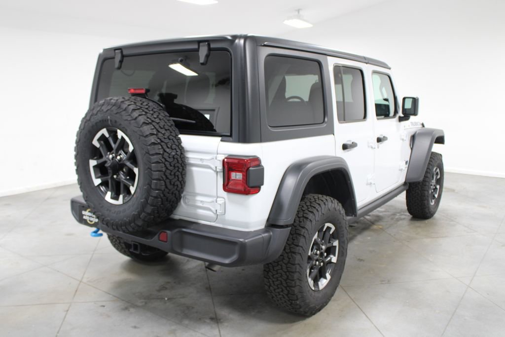 Used 2025 Jeep Wrangler Unlimited Rubicon 4xe w/ Convenience Group image 9