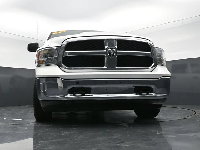 Used 2022 RAM 1500 Classic SLT AWD/4WD image 49