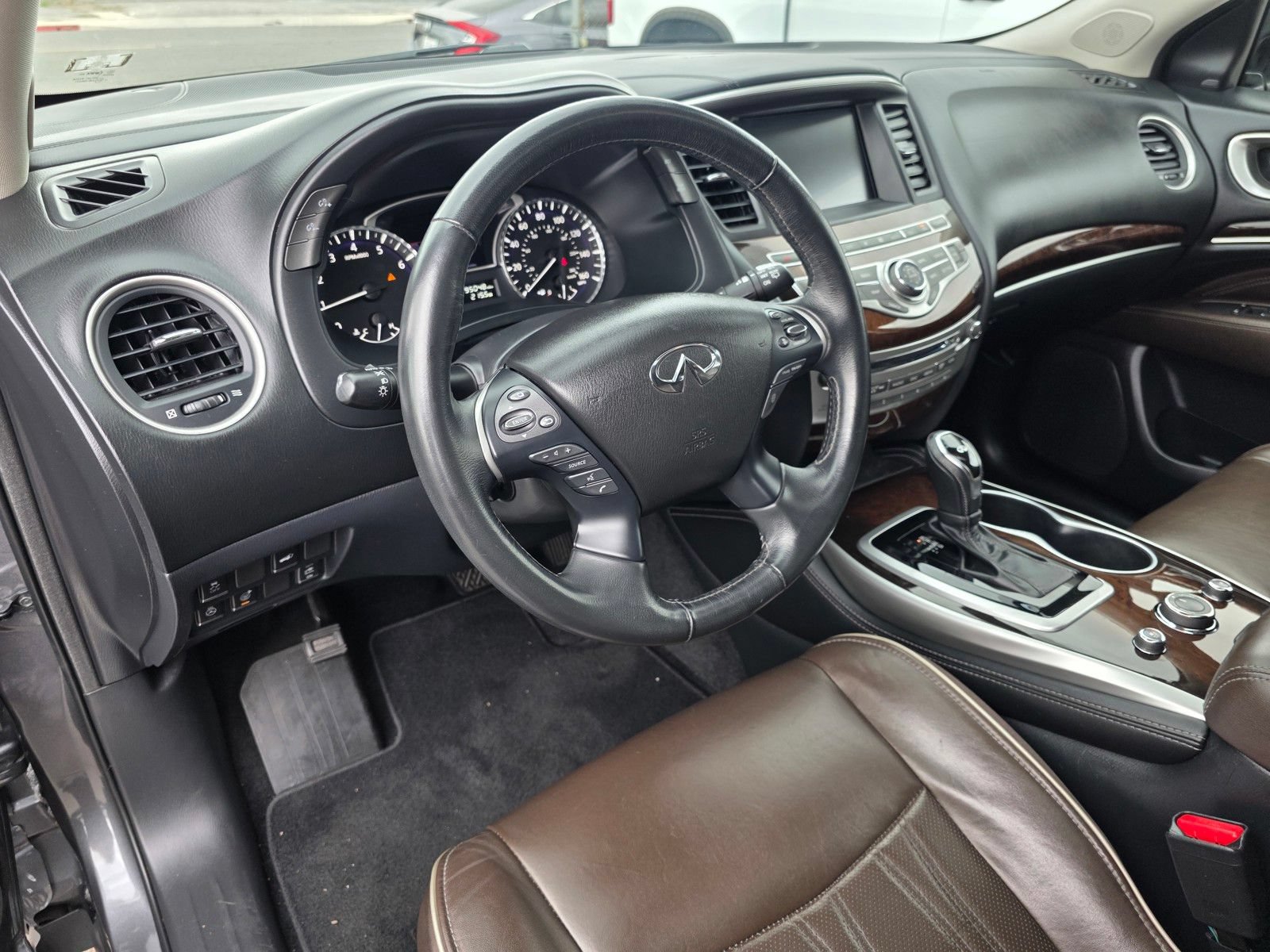 Used 2018 INFINITI QX60 FWD w/ Deluxe Technology Package image 19