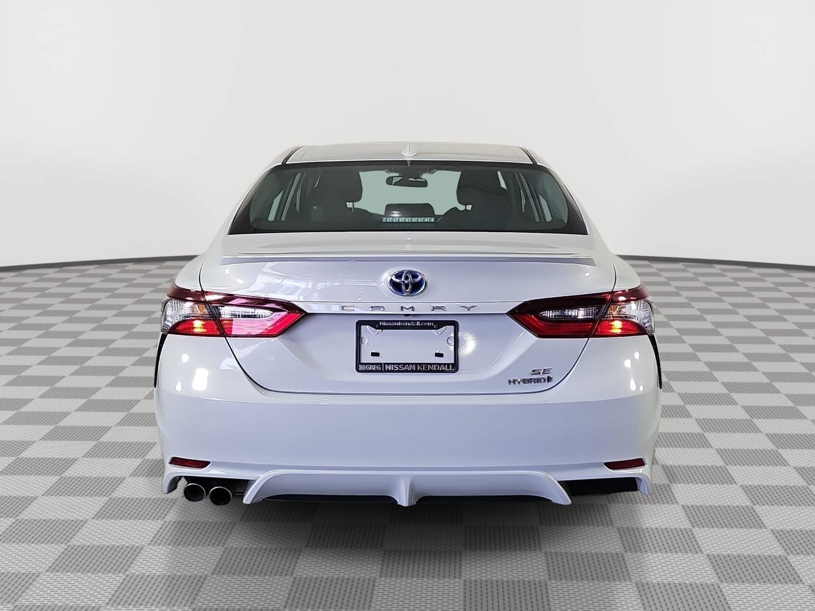 Used 2023 Toyota Camry SE FWD image 7