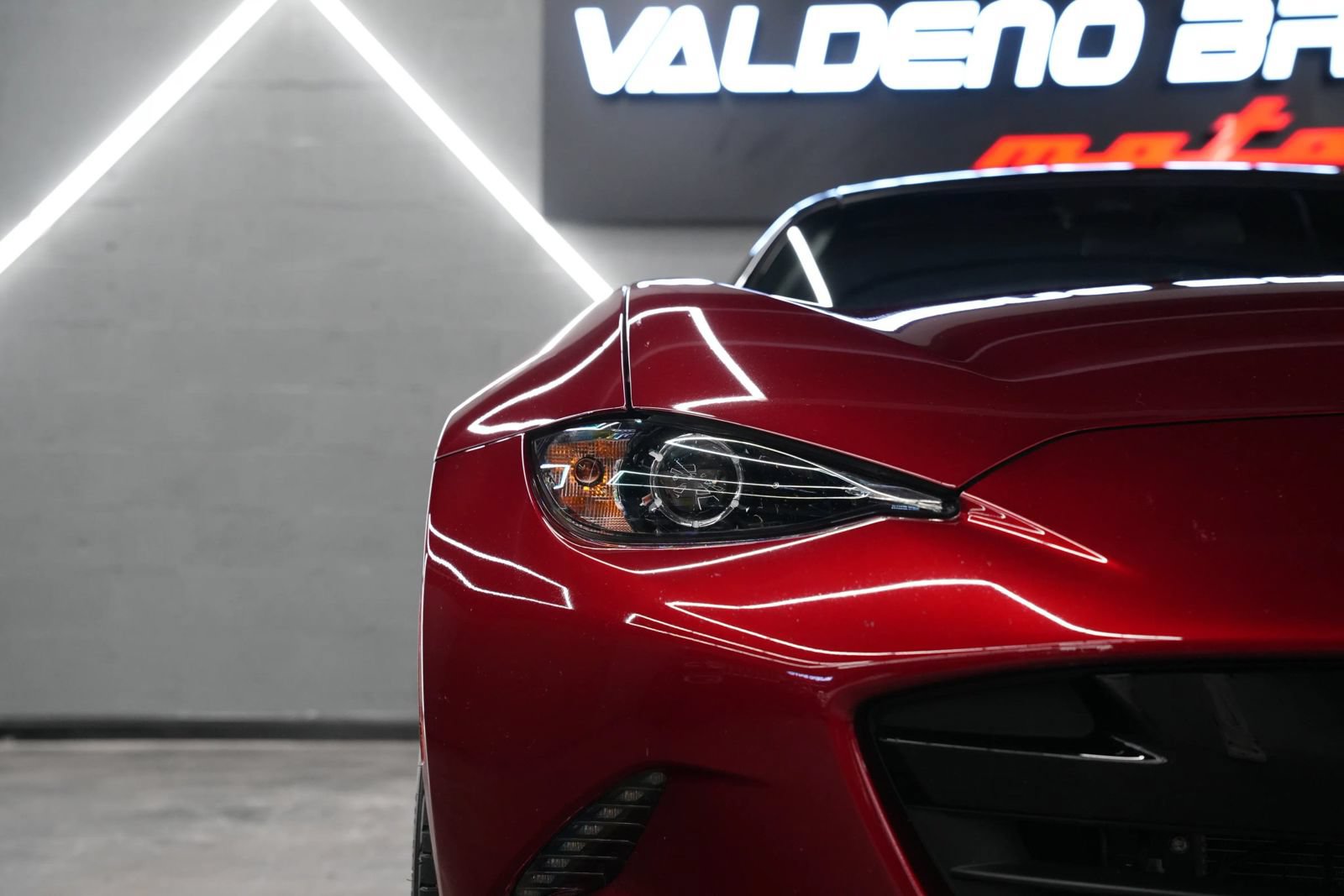 Used 2023 MAZDA MX-5 Miata Club w/ Brembo/BBS Recaro Package RWD image 7