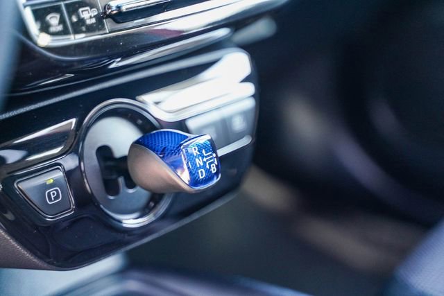 Used 2022 Toyota Prius LE image 20