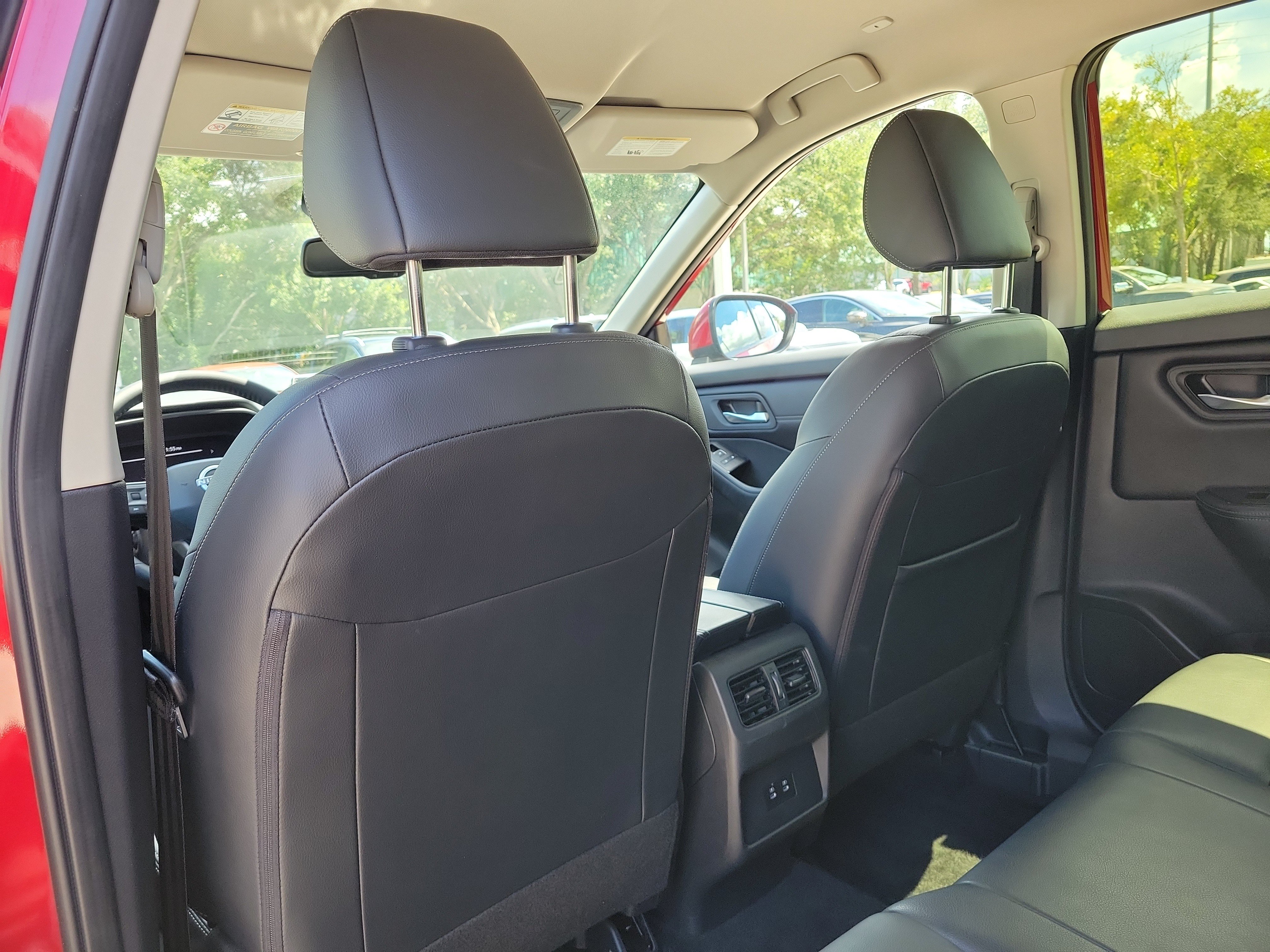Certified 2025 Nissan Rogue SL FWD image 21