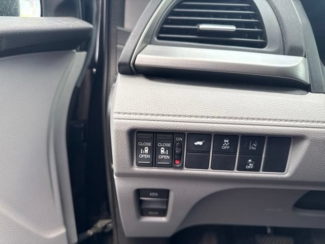 Used 2018 Honda Odyssey EX-L image 11