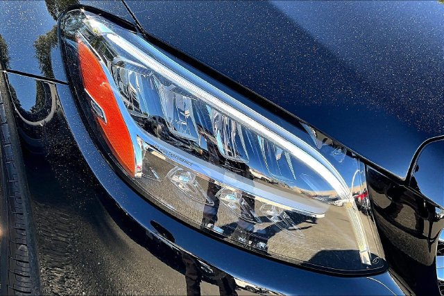 Used 2021 Mercedes-Benz C 300 4MATIC Sedan image 24
