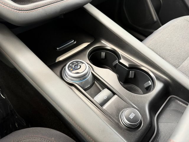 Used 2025 Ford Explorer Active AWD/4WD image 41