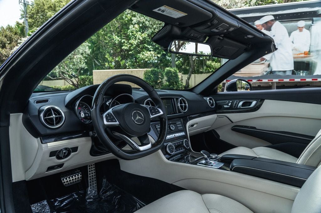 Used 2020 Mercedes-Benz SL 450 image 16