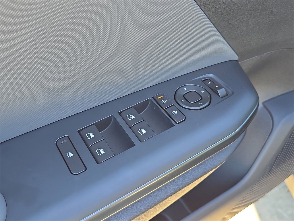 New 2025 Kia K4 LXS image 20