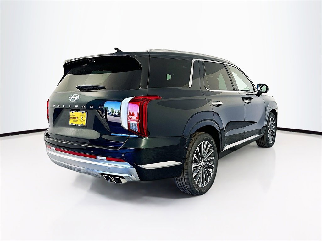 Used 2024 Hyundai Palisade Calligraphy image 7