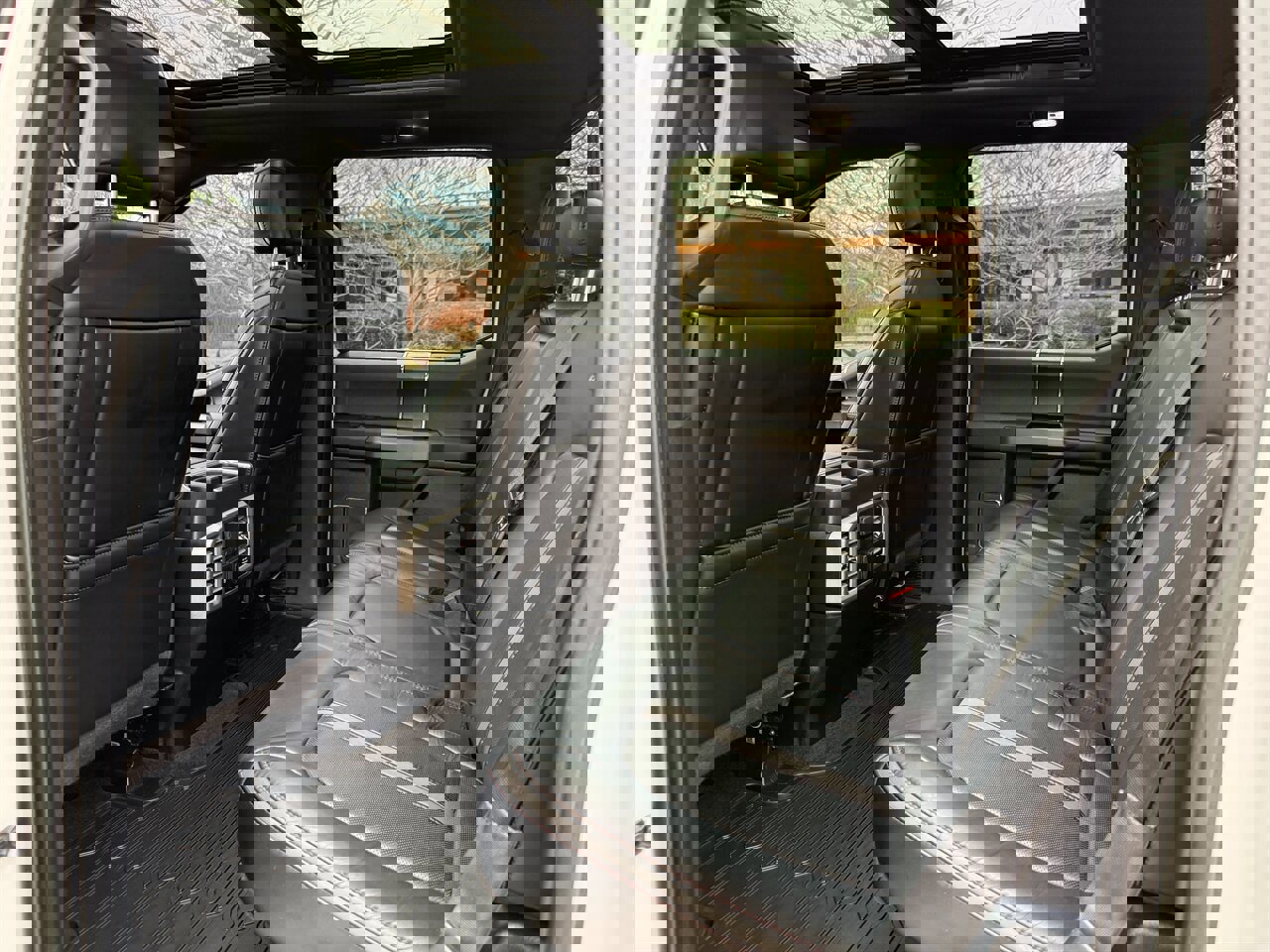 Used 2020 Ford F150 Platinum w/ Technology Package image 10