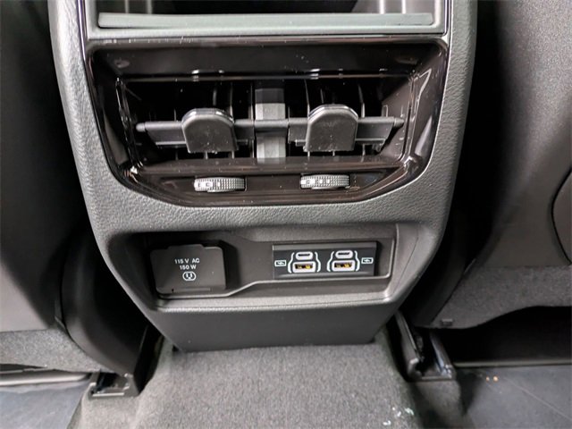 New 2025 Jeep Grand Cherokee Altitude image 25