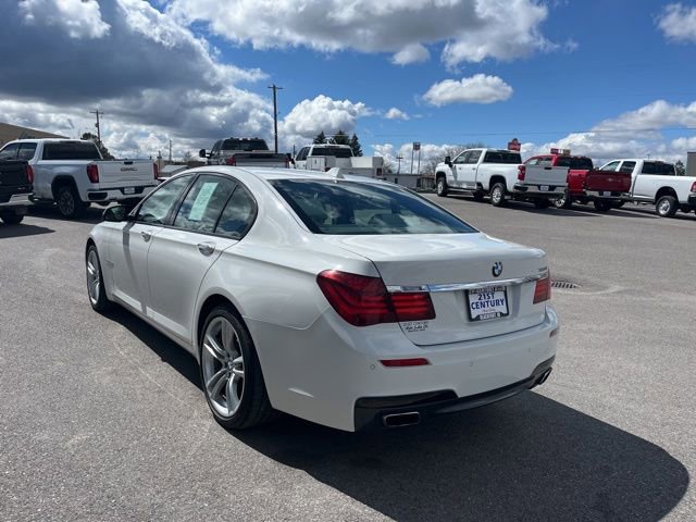 Used 2015 BMW 750i RWD image 9