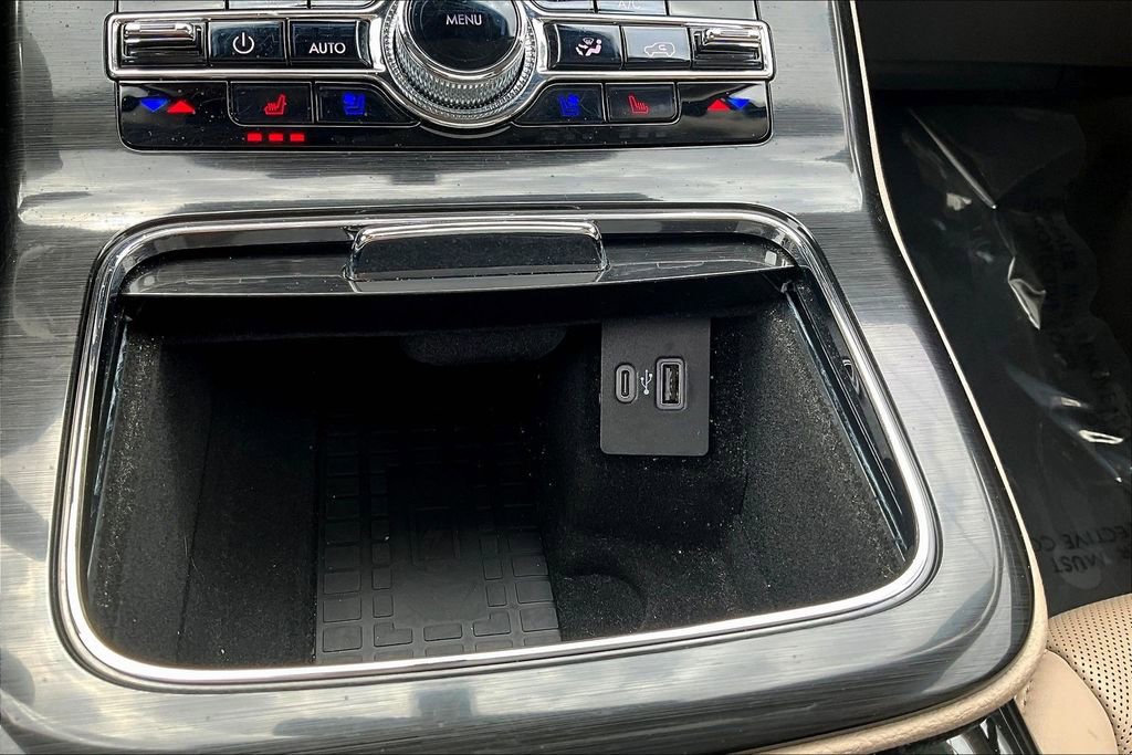 Used 2022 Lincoln Nautilus Reserve image 18