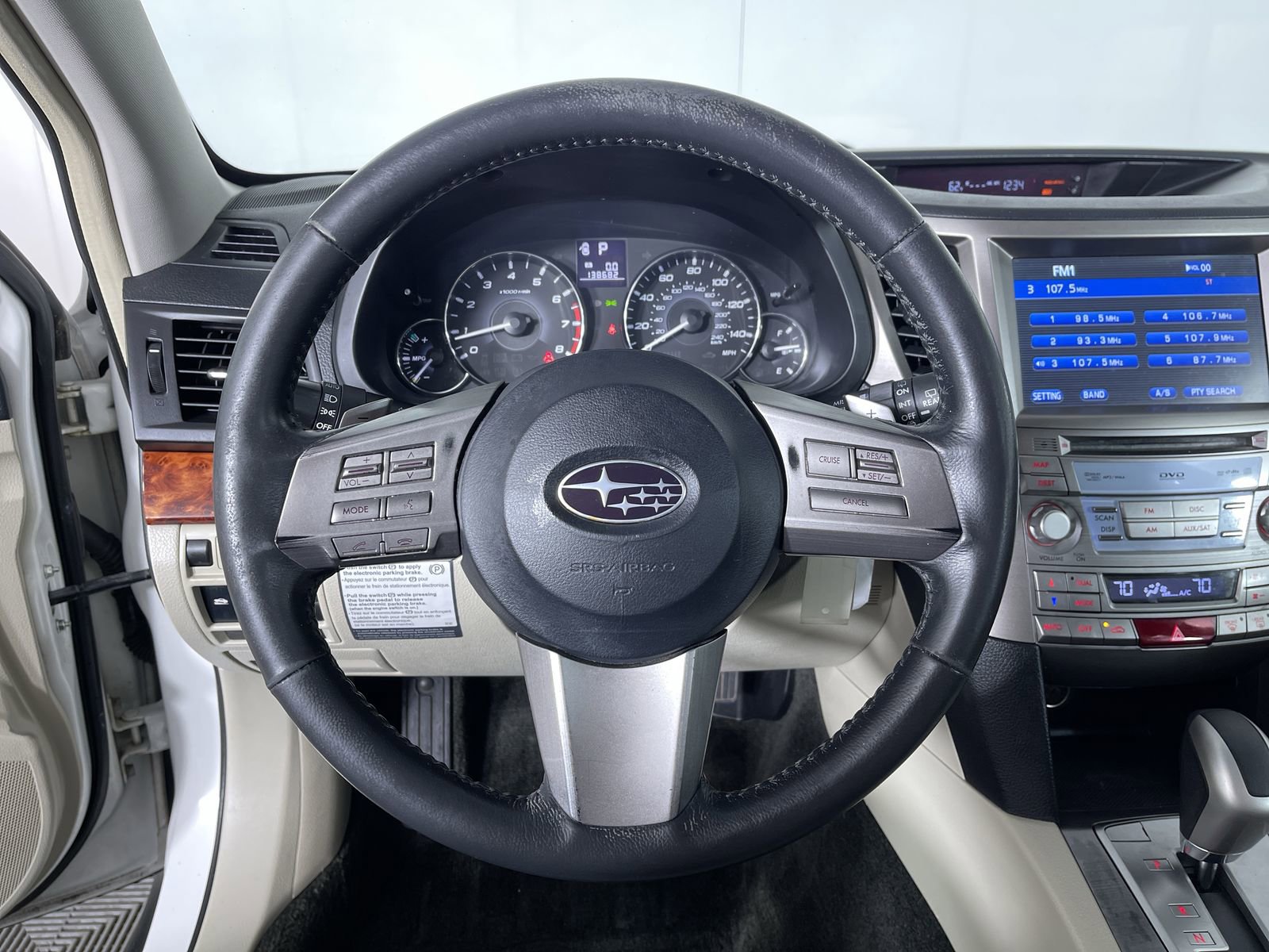 Used 2011 Subaru Outback 2.5i Limited AWD/4WD image 16