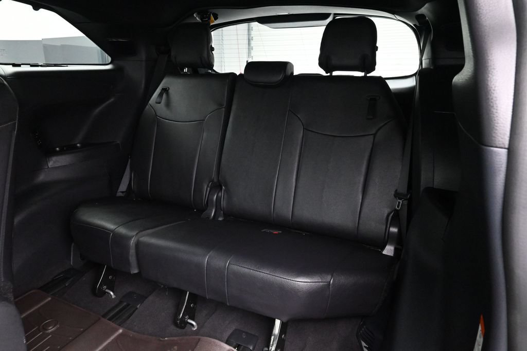 Used 2025 Toyota Sienna Limited AWD/4WD image 14