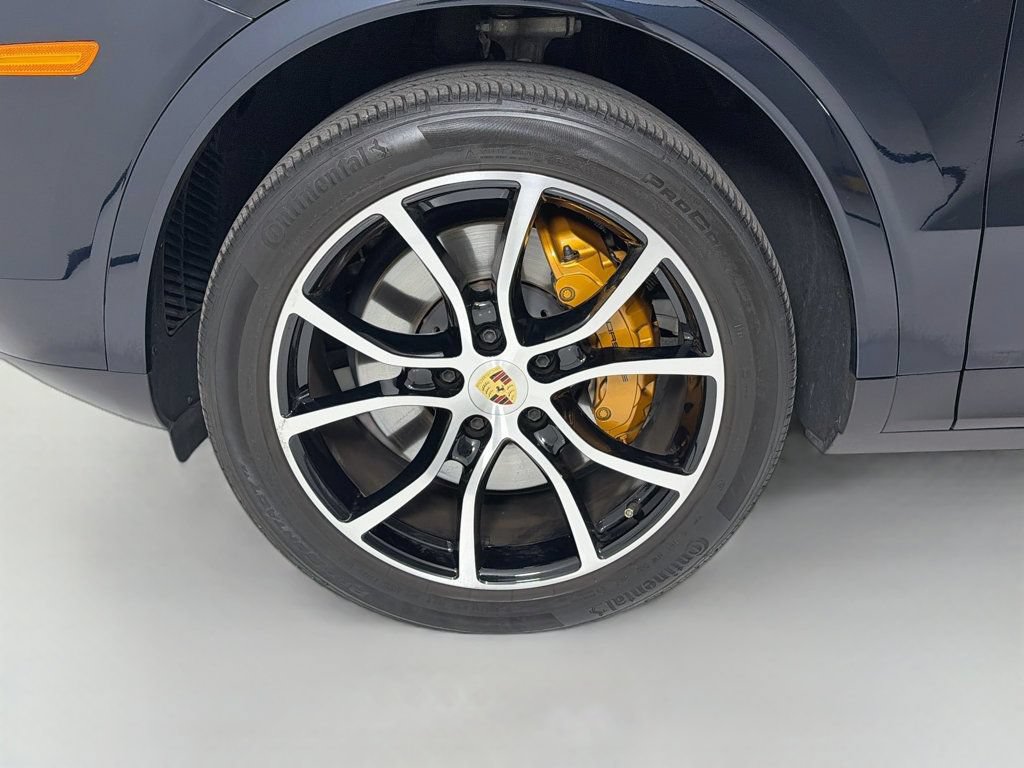 Certified 2023 Porsche Cayenne AWD/4WD image 35